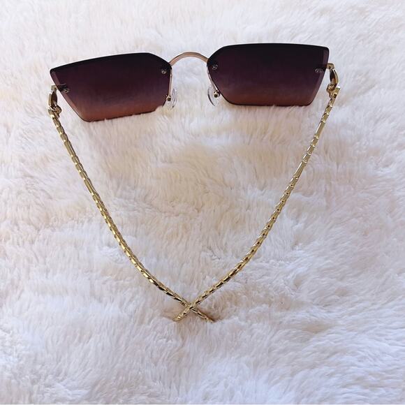 Skyla Purple & Gold Chain Link Oversized Sunglasses - Picture 6 of 9